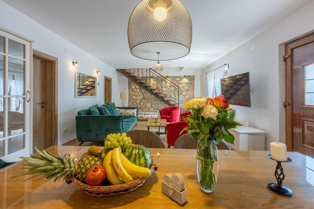 Villa Banely Grizane-Belgrad Croatia